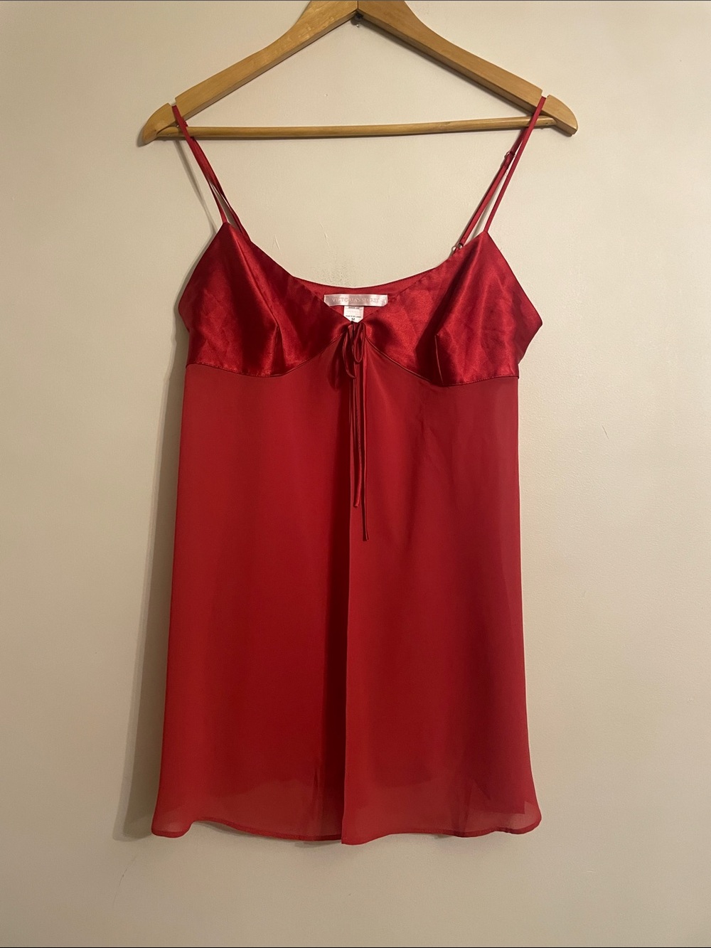Victoria’s Secret Red Satin & Chiffon Babydoll Chemise Nightgown Size Medium